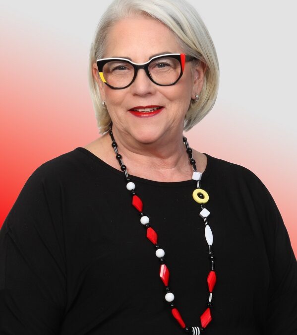 Anna Ressl Farbe-Schmuck-Kunst
